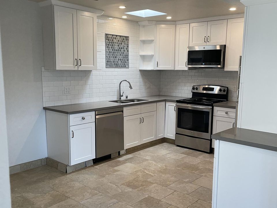 1st image of 4108 Tujunga Ave APT 18