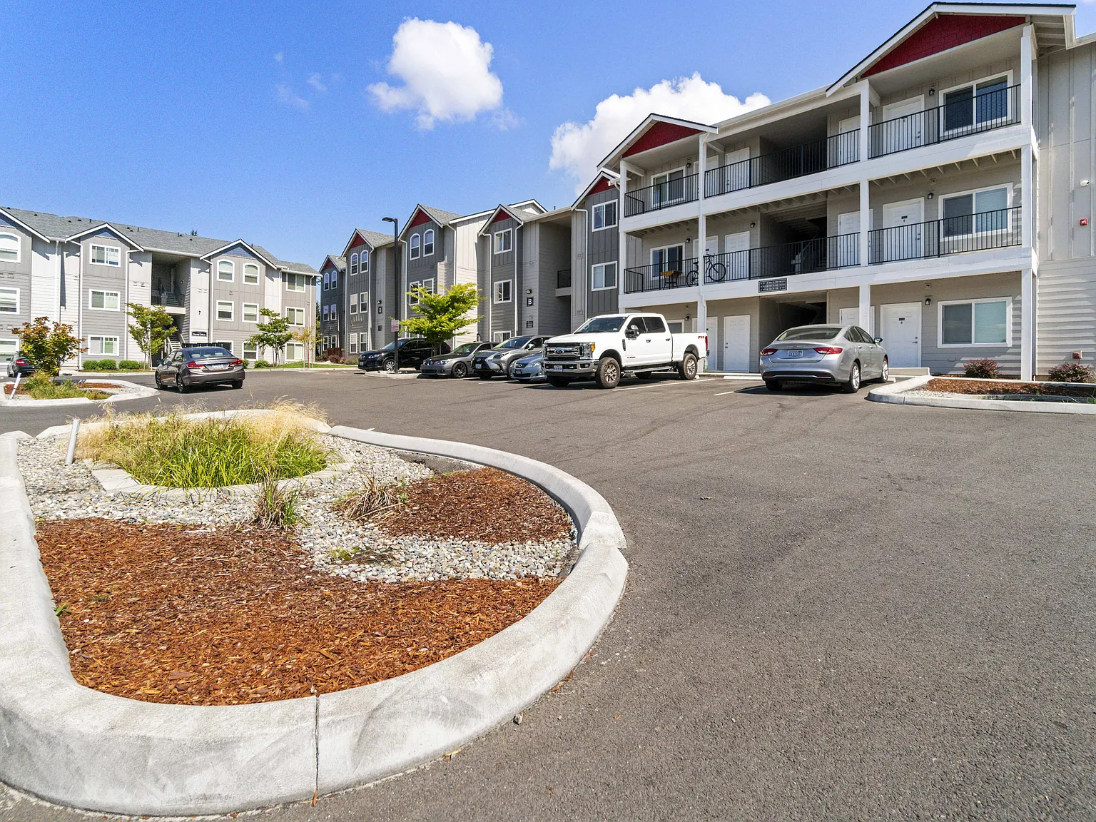 Norpoint Landing Apartments — Photo 3