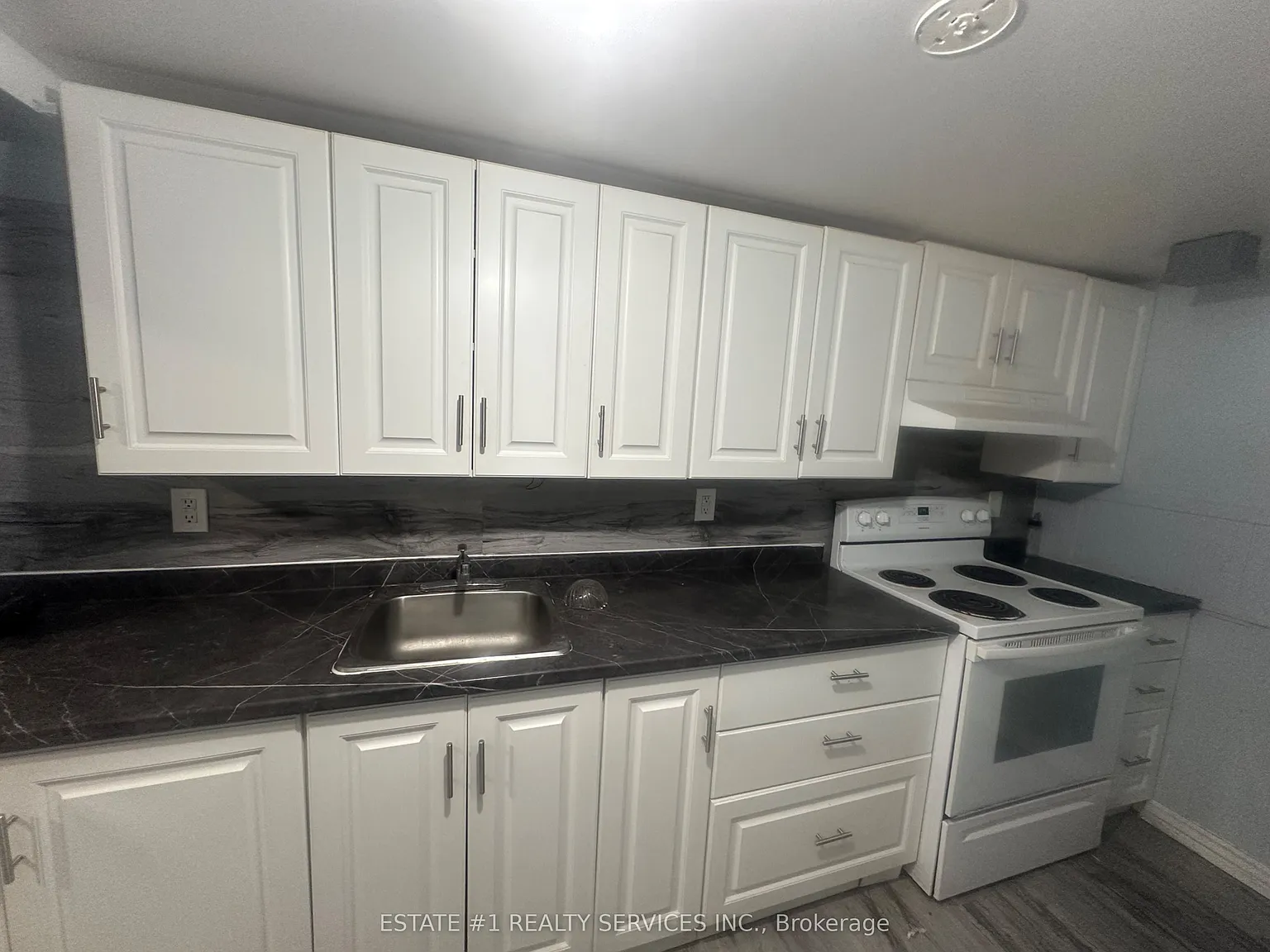 2 bed, $1,600 — Photo 4