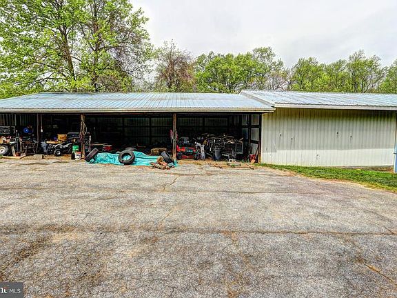 4th image of 5545 Broadwater Ln