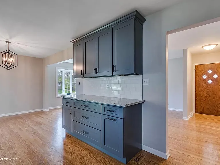 4740 Florence Ave — Photo 3
