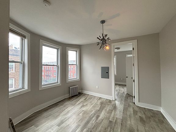 4th image of 303 58th St #17