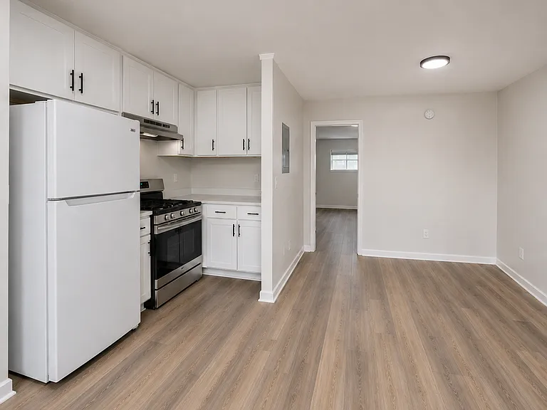 1312 N Adams St #2 — Photo 4