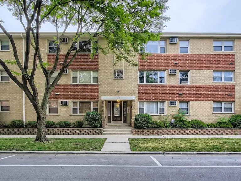 32 Elgin Ave #A2 — Photo 1