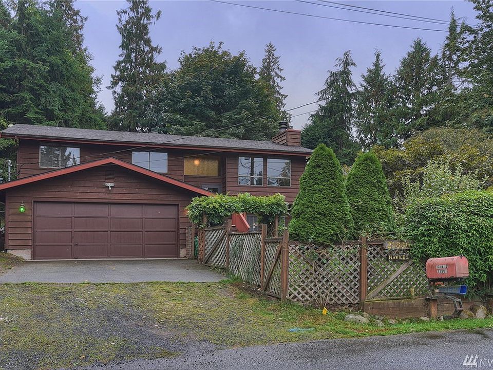 1st image of 21880 Apollo Dr NE