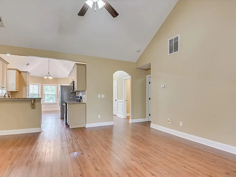 621 Shipley Ave — Photo 7