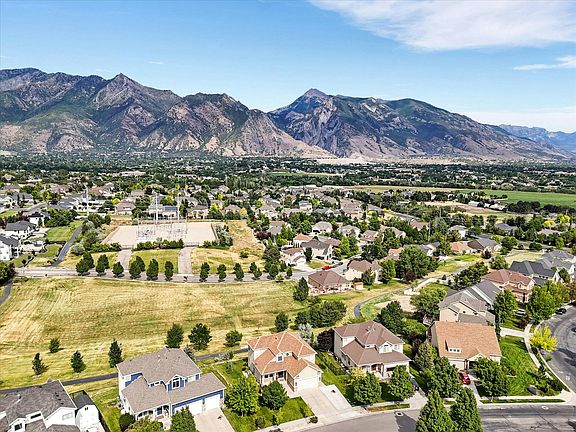 Sits atop the hills backing park