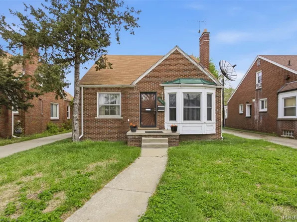 18260 Strathmoor St, Detroit, MI 48235