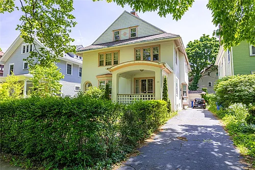 20 Calumet St Photo 1