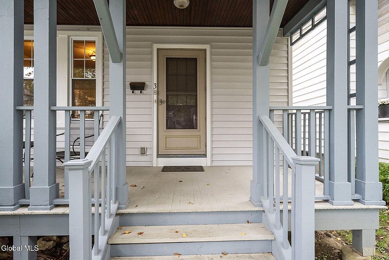 2nd image of 3 Carroll Terrace