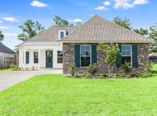 115 Sweet Ridge Way, Youngsville, LA 70592
