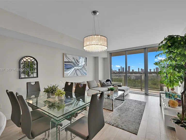 16385 Biscayne Blvd #1020 — Photo 9