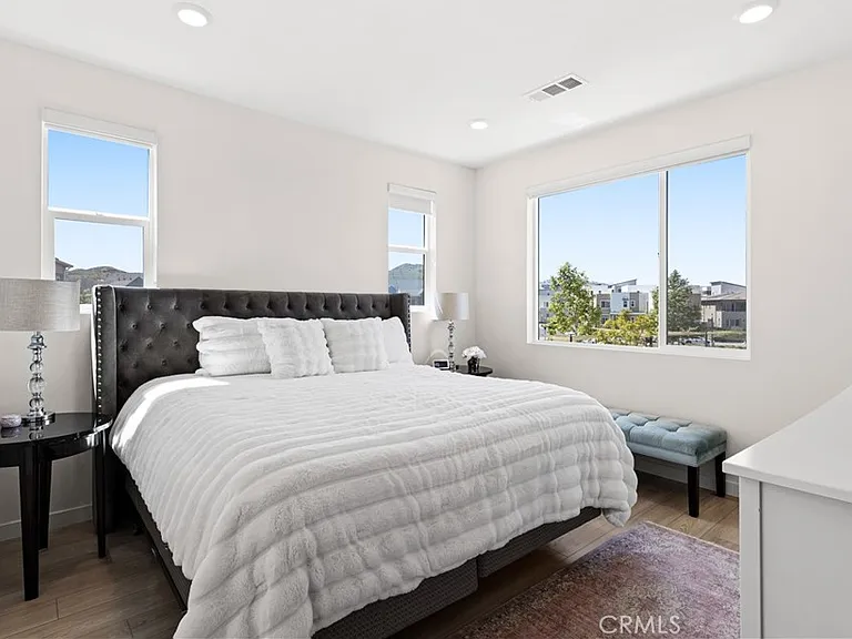 27553 Sanctuary Ct — Photo 12