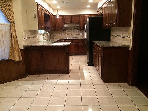 Kitchen/Informal Dining