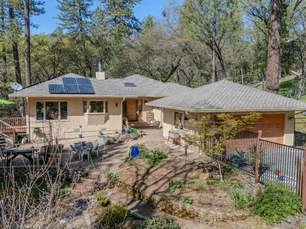 19581 Wolf Creek Rd, Grass Valley, CA 95949