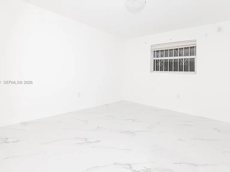 1060 NE 78th Street Rd #3 — Photo 10