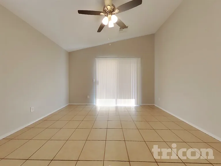 22371 W Solano Dr — Photo 5