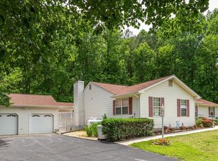 1280 Lottie Fowler Rd, Prince Frederick, MD 20678