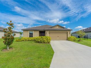 727 Morningview Ct, Lehigh Acres, FL 33974