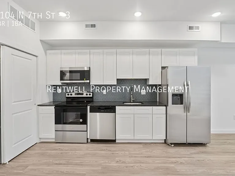 2104 N 7th St #3 — Photo 2