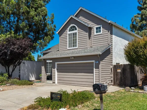 411 Vinewood Court, Suisun City, CA 94585