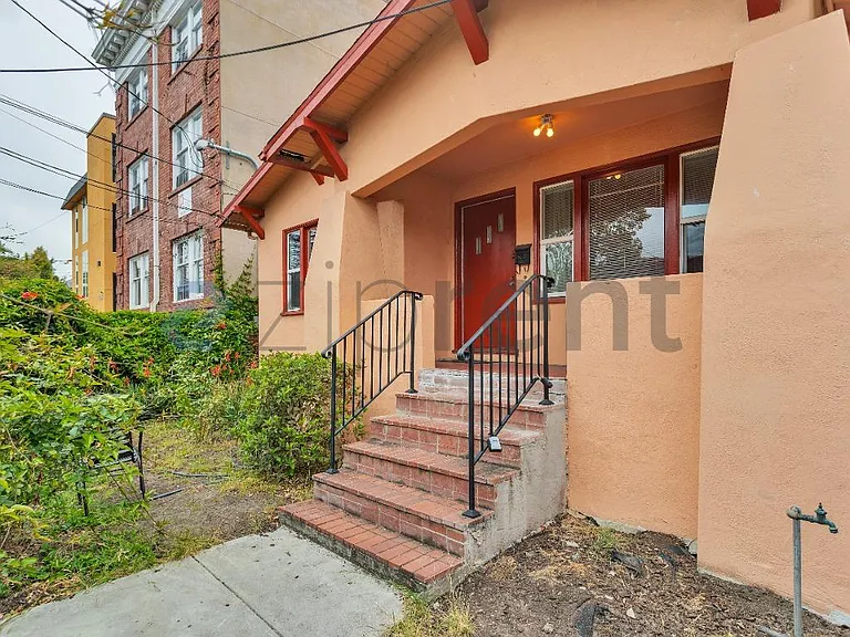 2145 Grant St — Photo 2
