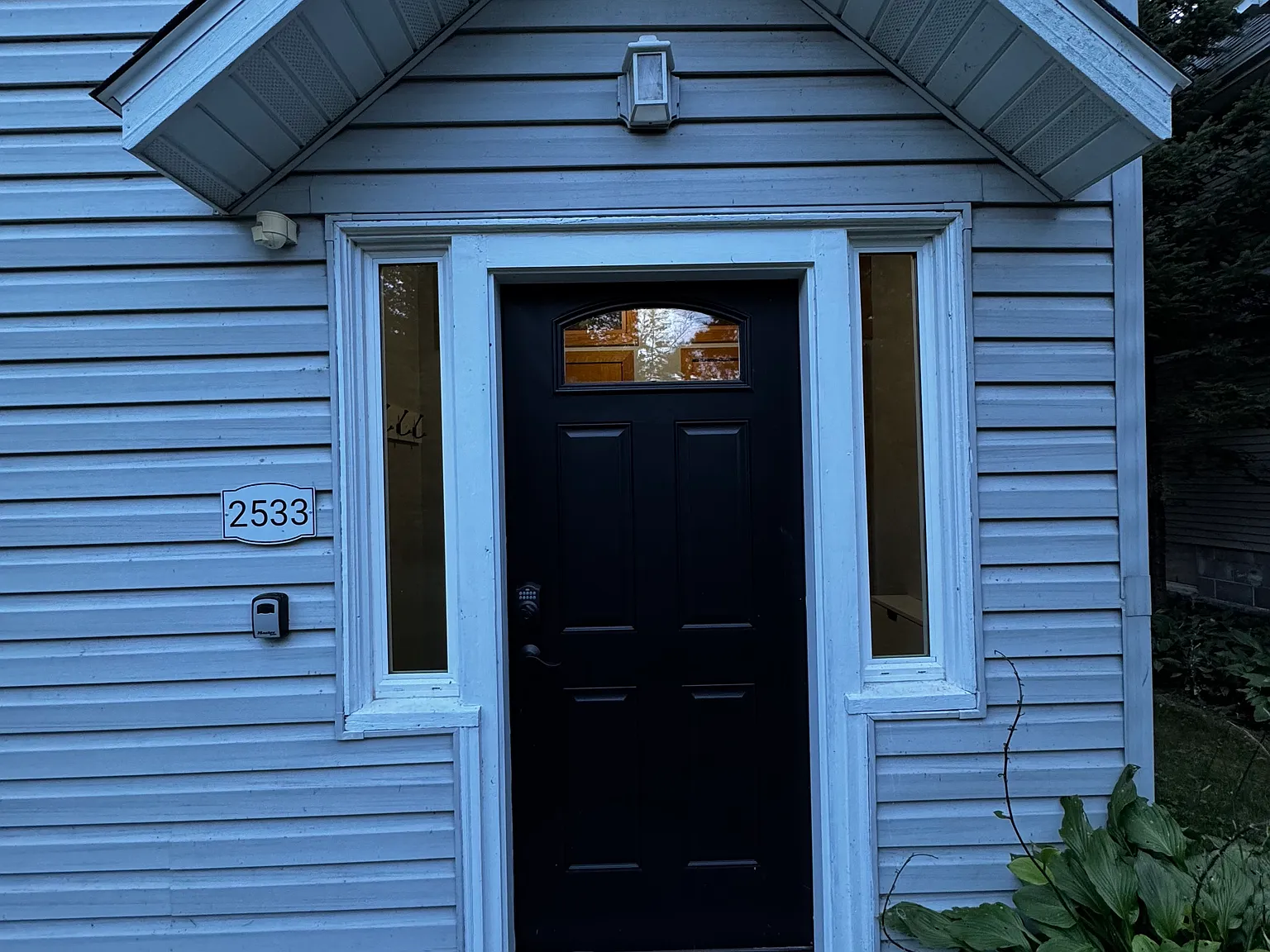 1 bed, 900 sqft, $1,625 — Photo 3