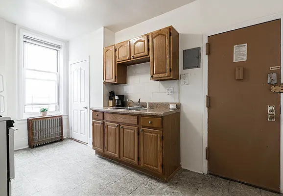 Rented by Rennit Inc. | media 10