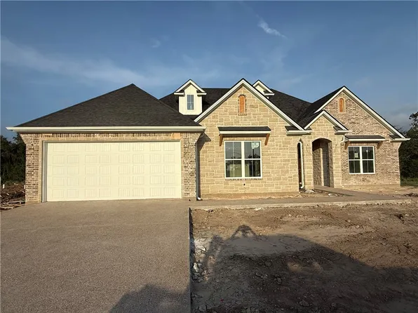 4608 Coral River Rd, College Station, TX 77845