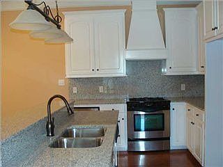 4th image of 944 Grant Park Dr