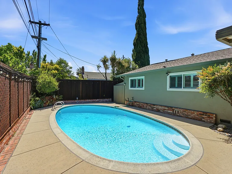 4657 Brenda Cir — Photo 47