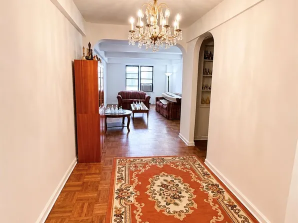 420 West 206th Street #3G, New York (Manhattan), NY 10034
