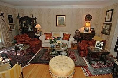4th image of 1924 Lakes Edge Dr