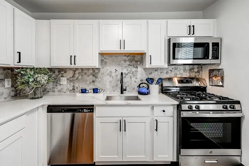 First Month of Rent is Free! Gorgeous Two-Bedroom Apartment Home with Dedicated Parking! — Photo 2