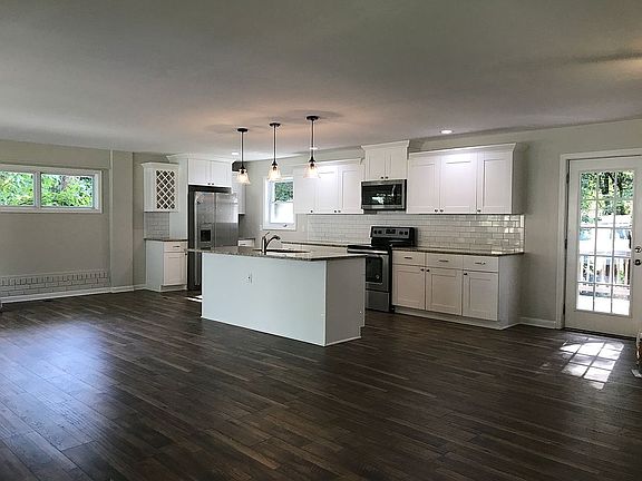 5th image of 3101 Randall Dr