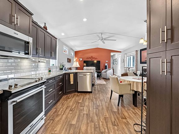 5th image of 11973 Pinyon Dr #49