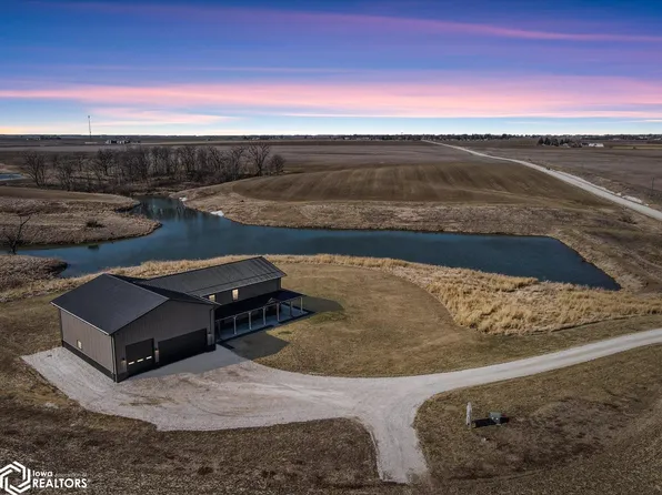 10578 305th St, Hedrick, IA 52563