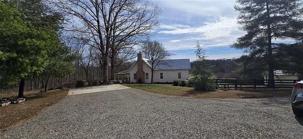 2 bed, 2.5 bath, 1188 sqft, $2,350 — Photo 2