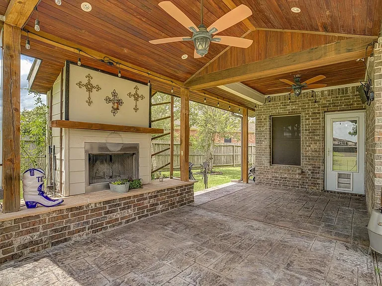 630 W Newport Bnd — Photo 33