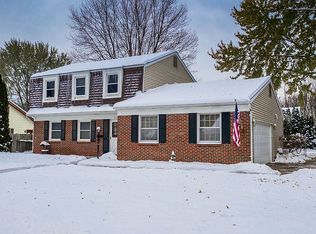 2320 Timmer Dr, Troy, MI 48085