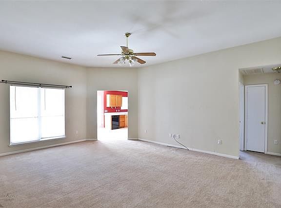4th image of 6041 Duchess Ave