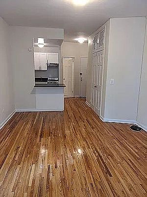 2nd image of 340 E 49th St APT 5A