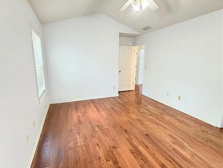 153 Greystone Cir — Photo 11