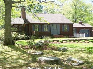 19 Crane Hill Rd, Mansfield, CT 06268