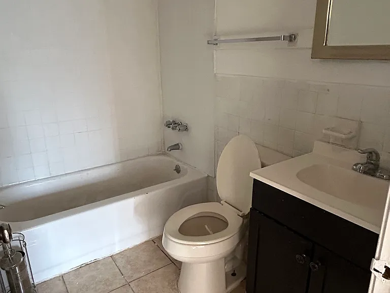 205 Berehaven Dr — Photo 8