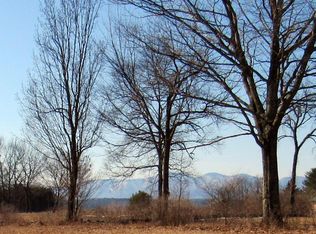 597 Hillcrest Rd, Hannacroix, NY 12087