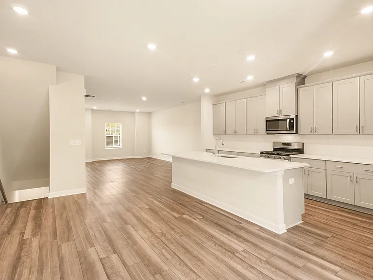 4426 Millennium Ave — Photo 17