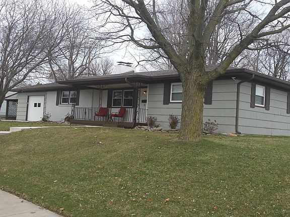 3rd image of 410 James Dr
