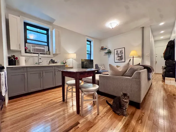 1046 Bergen Street image 1 of 14