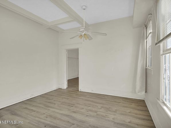 jacksonville-florida-154602078 picture